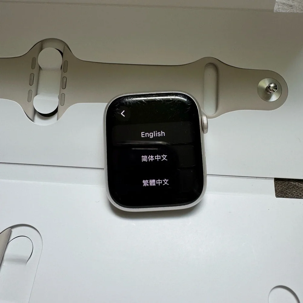 Apple Watch Series 7 45mm Aluminum Case with Sport Band - Starlight GPS EUC! - Picture 4 of 9